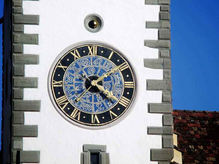 Torre del reloj, antigua puerta de la ciudad, Centro de la ciudad, números romanos, Diessenhofen, Thurgau, Suiza