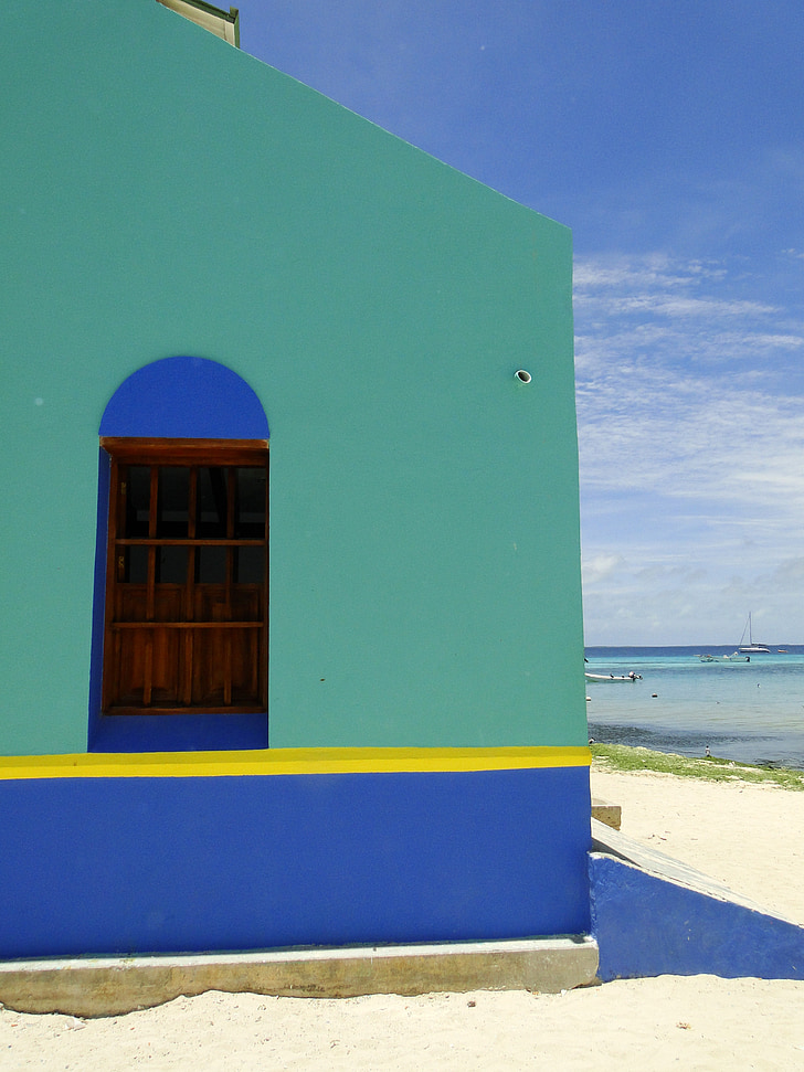 Karibai, žalia, mėlyna, langas, kampe
