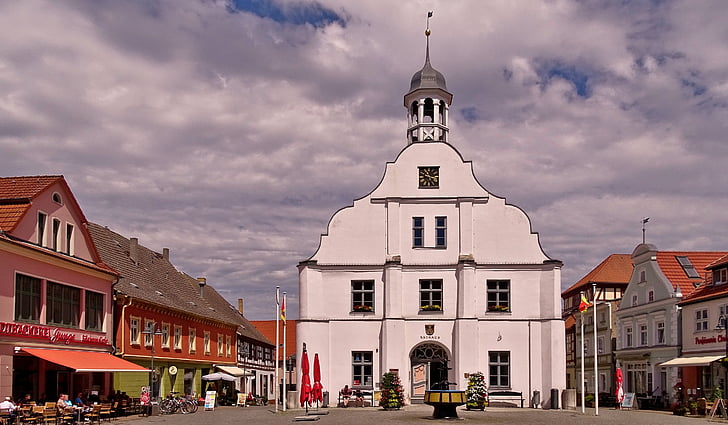 Usedom, Wolgast, piactér, régi városháza, építészet, történelem, híres hely