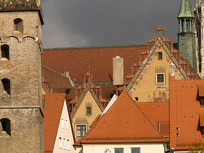 Gable, cubiertas, casas, fachadas, casco antiguo, Ulm, metzgerturm
