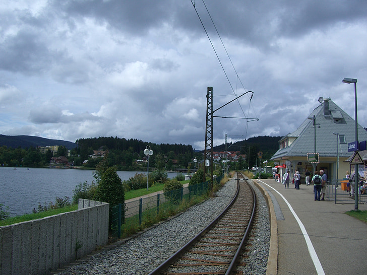 Schluchsee, πλατφόρμα, Σιδηροδρομικός Σταθμός, φαινόταν, διαδρομής σιδηροδρόμου, σύννεφα