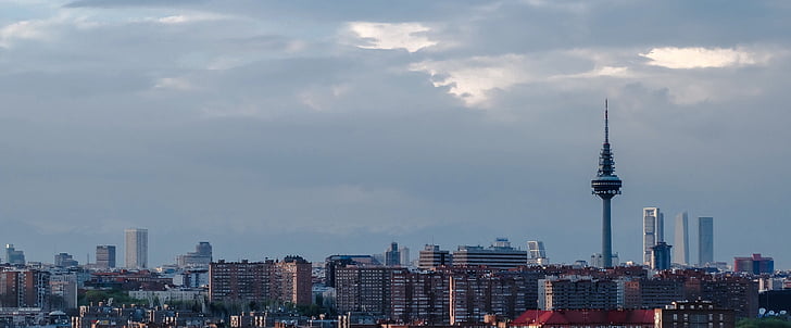 Skyline, Madryt, Drapacz chmur, Architektura, zachód słońca, tapeta, Torrespaña
