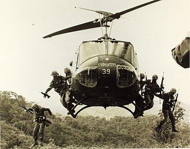 Bell uh-1, helikopter, Iroquois, Huey, oorlog in Vietnam, vliegtuigen, vervoer