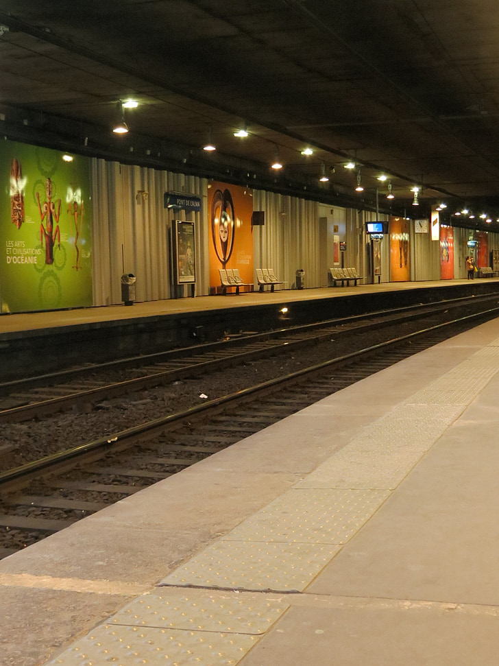 metro station, paris, track