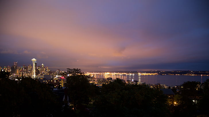 Seattle-ben, Space needle, éjszaka, este, város, városi, nézet