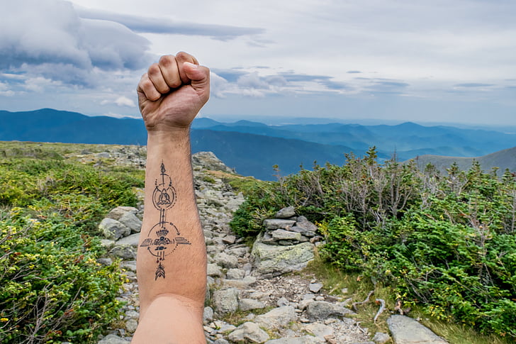 persona, s, brazo, tatuaje, montaña, Highland, roca