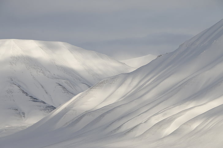 Svalbard, neu, muntanyes, l'hivern, fred, natura, no hi ha persones