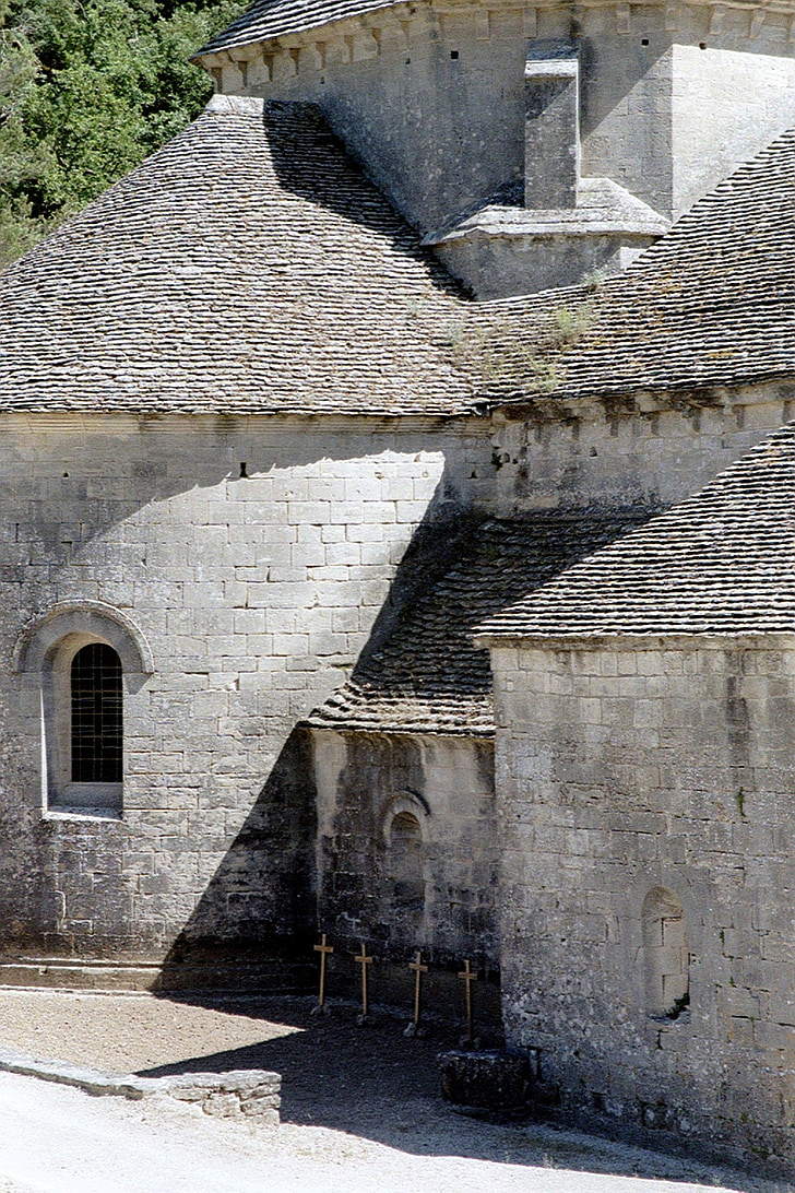 sénanque, notre dame de sénanque, monastery, the order of cistercians, gordes, department of vaucluse, france