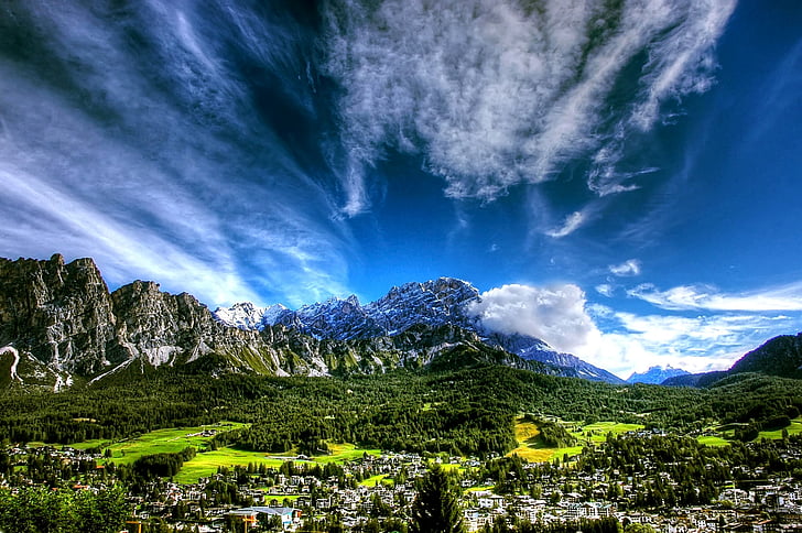 Cortina d ampezzo, Dolomity, Włochy, Cortina d'ampezzo, Belluno, Miasto, alpejska