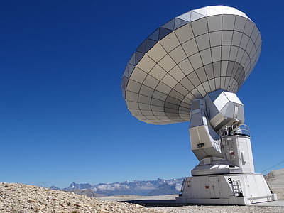 Radio-télescope, astronomie, PIC de Bure, antenne, technologie, antenne parabolique, antenne-