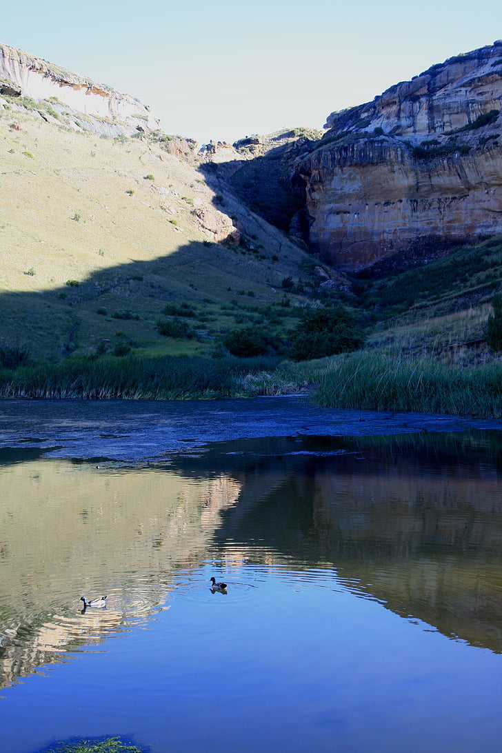 Montanhas Drakensberg, água, paisagem, cenário, água natural, reflexão, azul