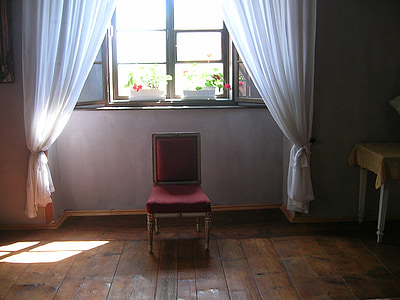Castle windows, Outlook, fönster med stol, palatset Romantik, inhemska rum, inomhus, möbler