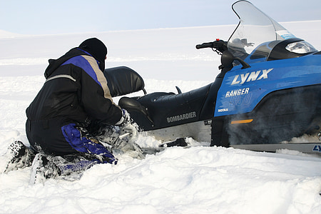 xe trượt tuyết, rủi ro, xe tay ga, khai quật lên, Spitsbergen, tuyết, mùa đông