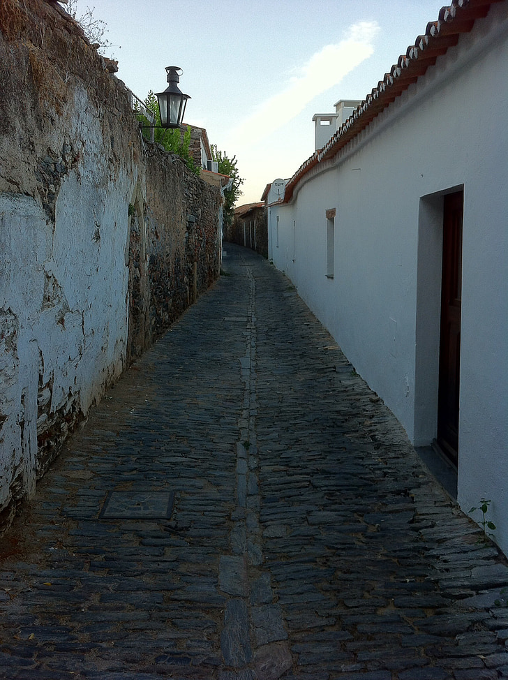 ulice, hrad, monseraz