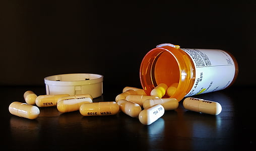 pills, amoxicillin, capsules, prescription, medication, medicine, antibiotic