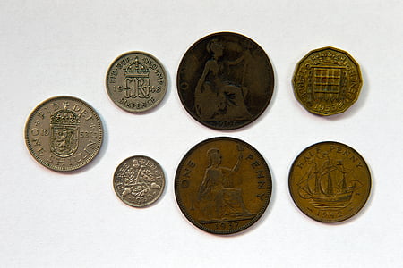 britanski kovancev, vzvratno, obrazi, pred decimalisation, umazani, krožijo