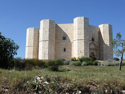 Castellammare del monte, Italie, Puglia, Château