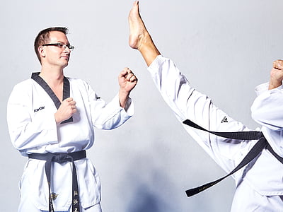 Taekwondo, lutte contre le, coup de pied, jambe, hommes, soins de santé et de la médecine, médecin