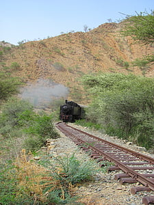 Eritrea, paisaje, montañas, árboles, plantas, ferrocarril, ferrocarril de