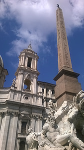 Площадь Пьяцца Навона, фонтан рек, Fontana dei quattro fiumi, Статуя, мрамор, Рим