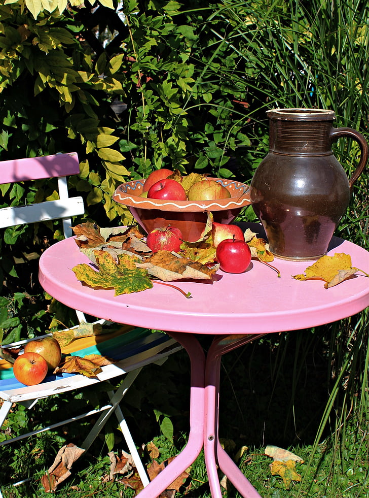 Apple, giardino, tavolo da giardino, autunno, decorazione di autunno, foglie, vendemmia