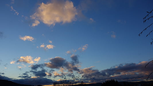 cielo blu, nuvoloso, tramonto