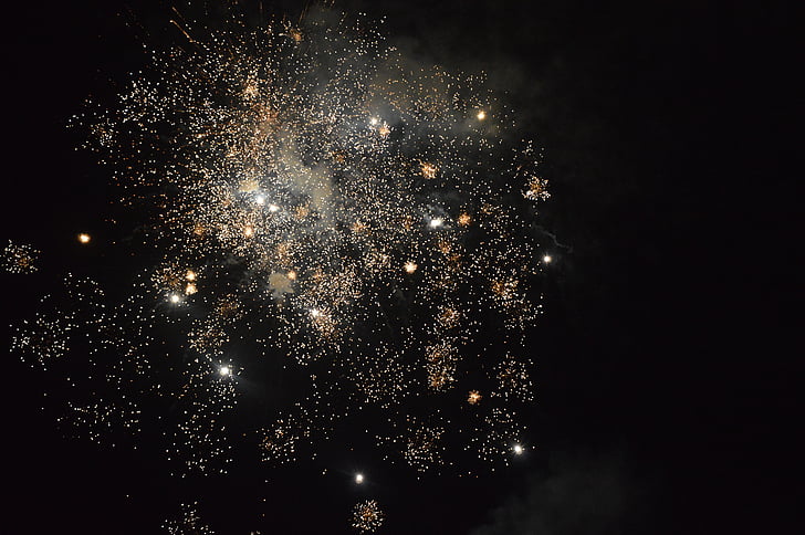 dia d'any nou, focs artificials, explosió, blanc, llums, punts, taronja