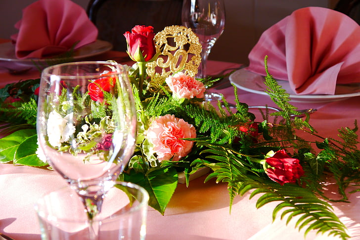 Zlatna vjenčanja, cvijeće, Deco, ruža, salvete, roza, naočale