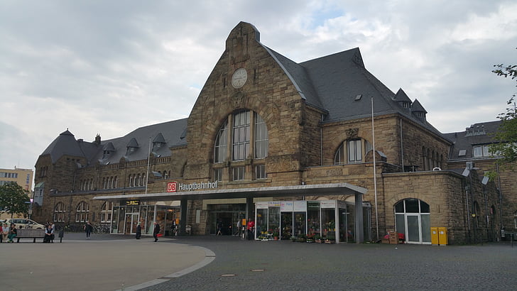 Аахен, Германия, камък, влак, станция