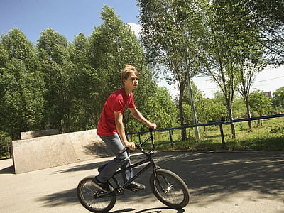 adolescenti, formare, skeytdrom, biciclete, în aer liber, ciclism, bărbaţi