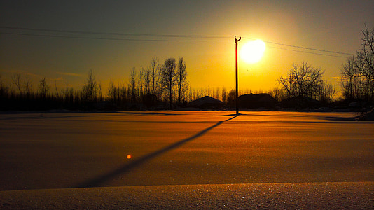 太陽, 雪に覆われました。, 道路, ゴールデン, イエロー, 日光, 日の出