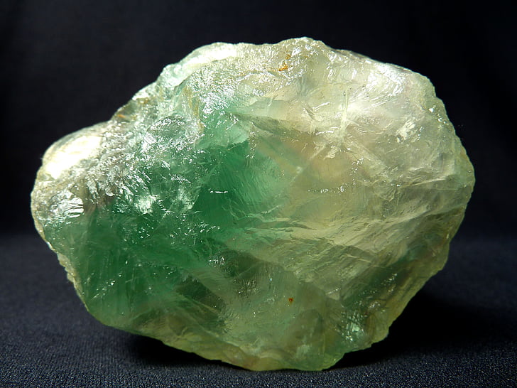fluorite, fluorite, vetro lucido, verde, bianco, giallo, incolore
