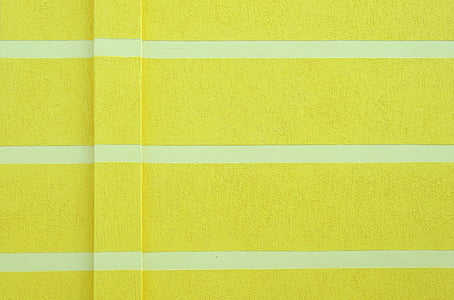 Wand, gelb, Titel