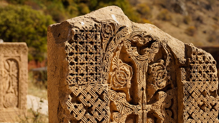 Cross-stein, carving, stein, khachkar, klosteret, noravank, Armenia