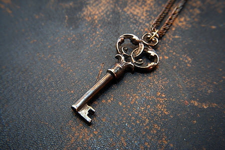 klíč, přívěšek, železo, kov, žádní lidé, rezavý, jeden objekt