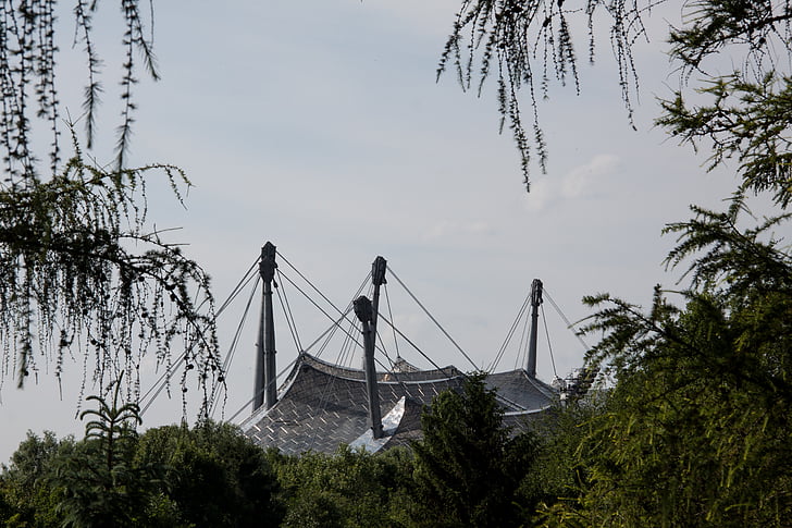 Олімпійський стадіон, Мюнхен, Баварія, дах, Структура, Архітектура, пілони