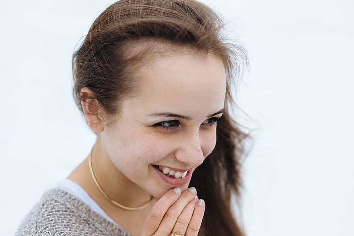 woman, wearing, gold, necklace, female, smiling, one woman only