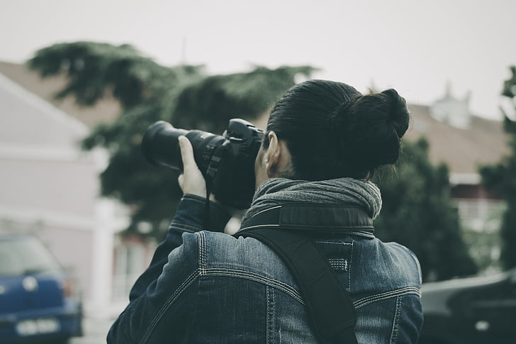 shallow, focus, photography, woman, taking, photo, day