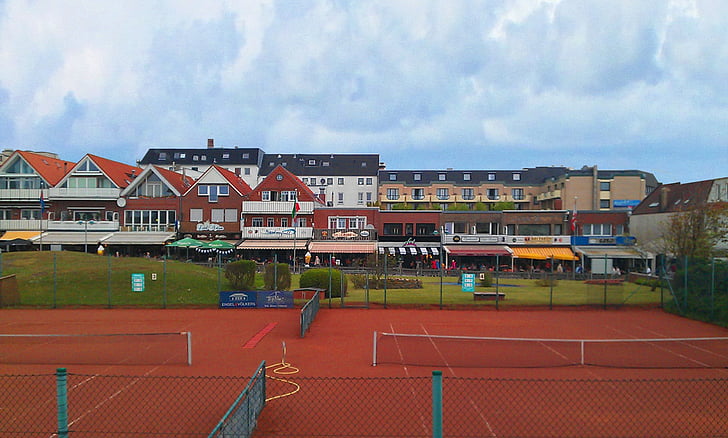 Borkum, εμπορικό δρόμο, γήπεδο τένις, ξεφάντωμα αγορών