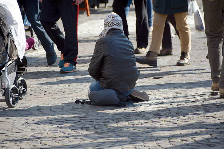 beggars, homeless, street child, frankfurt, poverty