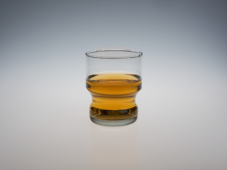 Schnaps, Glas, isoliert, Whisky, Rum, trinken, alkoholische