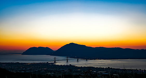 Patras, Grecia, puesta de sol, montañas, cielo, nubes, puente