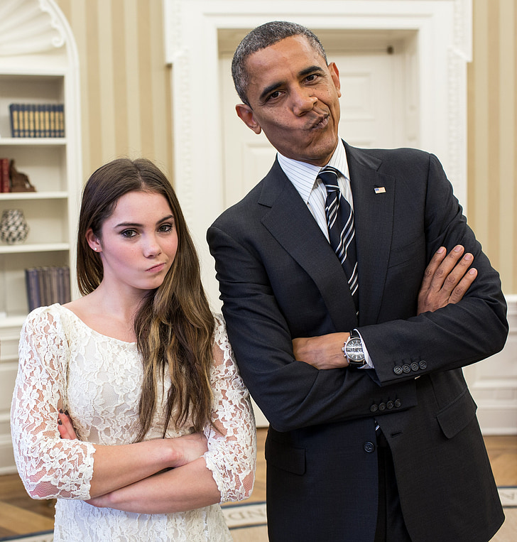 Barack Obama ahmt Mckayla maroney, Humor, Witz, entspannt, lustig, McKayla Maroney rosa, US-amerikanische Turnerin