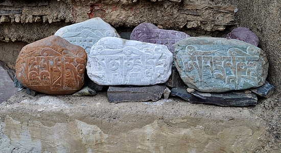 pierres, Ladakh, Inde, religion, culture, bouddhiste, l’Asie