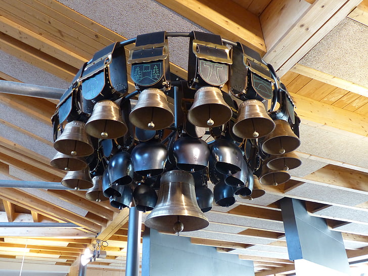 campanes, Museu del formatge, Münstertal, regió d'Alsàcia
