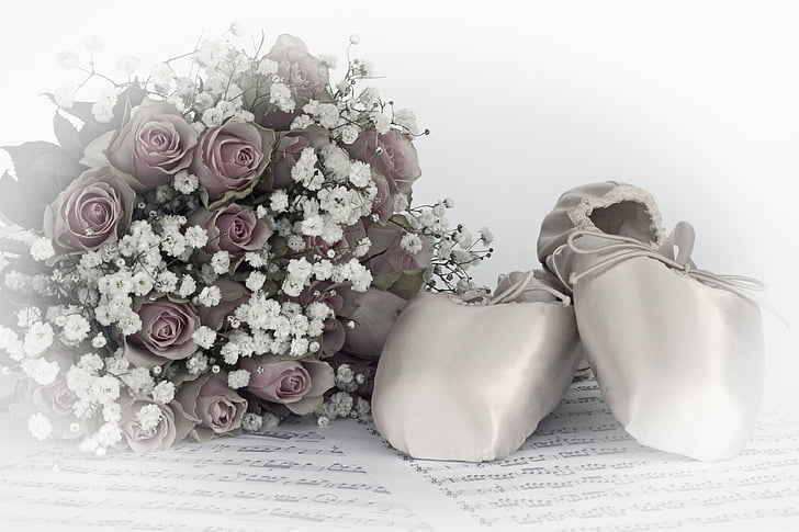 ballet shoes, dance, roses, bouquet of roses, gypsophila, flowers, sheet music