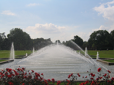 nordpark dusseldorf, fountain, water feature, water fountain