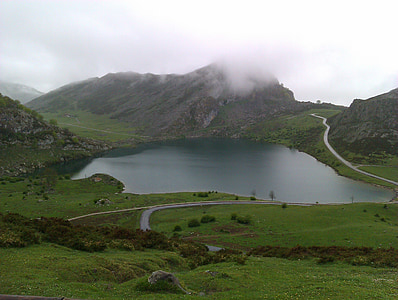 Megla, gorskih, pozimi, jezero, Asturija, gore, oblaki