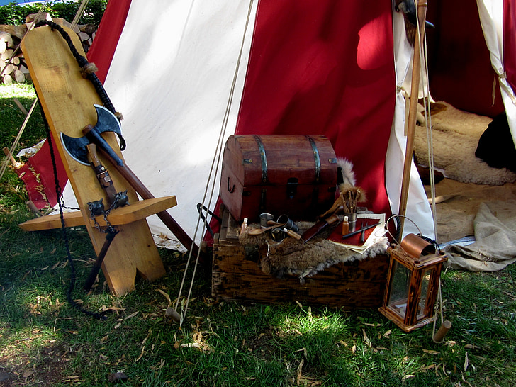 vida de acampamento, trajes, festival medieval de Kenzingen, Historicamente