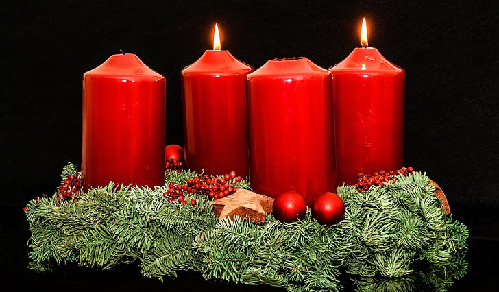 Adventný veniec, Advent, vianočné šperky, sviečky, Druhá sviečka, svetlo, plameň